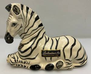 lot 153 image: Vintage Ballantines 14 Zebra Decanter