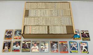 lot 229 image: Large Box OF Misc. Unsorted Baseball Cards
