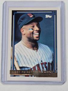 lot 136 image: Kirby Puckett 1992 Topps Gold #575 - Minnesota Twins Baseball Card