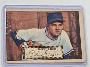lot 241 image: Tookie Gilbert 1952 Topps #61 - New York Giants Vintage Baseball Card