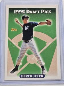 lot 251 image: Derek Jeter Rookie 1993 Topps Draft Picks #98 - New York Yankees Baseball Card