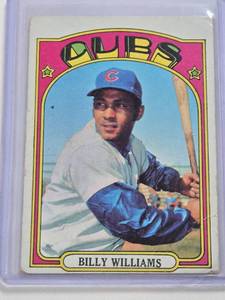 lot 261 image: Billy Williams 1972 Topps #439 - Chicago Cubs Vintage Baseball Card