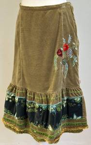 lot 30 image: Oilily Embroidered Floral Velvet Skirt, Size 36, Waist 29