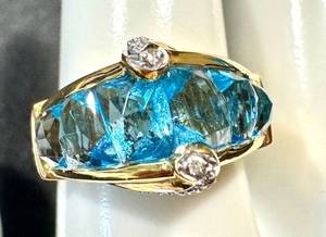 lot 3JM image: 18k Gold Ring with Blue Topaz and Diamonds, Size 9, 7.6g