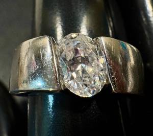 lot 16AC image: Sterling Silver Ring with Oval CZ Stone, Size 8