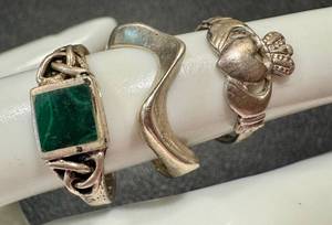 lot 17AC image: Set of 3 Sterling Silver Rings - Malachite, Irish Claddagh, Abstract Designs