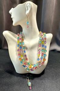lot 45CM image: Colorful Multi-Strand Beaded Necklace and Earrings Set, 19 Inch