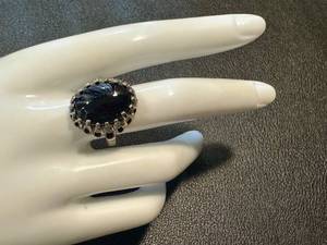 lot 45NP image: Vintage Kabana Sterling Silver Ring with Onyx Stone Size 9.25
