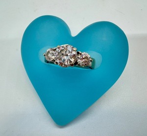 lot 2JK image: 14K White Gold Engagement Ring with 3 Round Brilliant Diamonds