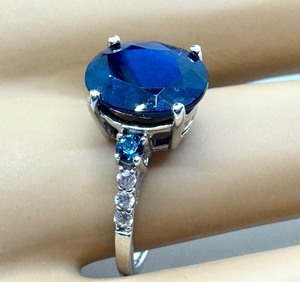 lot 22AC image: Sterling Silver Sapphire Ring Size 8 with Accents