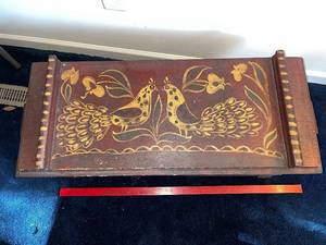 lot 18 image: Hand-Painted Wooden Folk Art Storage Box with Bird Design