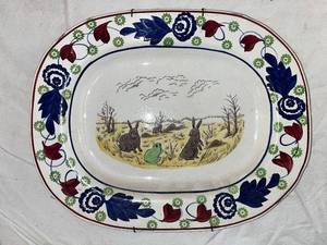 lot 134 image: Vintage Rabbitware Spatterware Tray with Rabbit and Frog Design