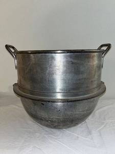 lot 146 image: Large Vintage Metal Mixing Bowl Pot with Handles