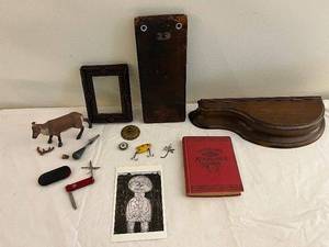 lot 171 image: Vintage Memorandum, Frame, Swiss Army Knife & More Lot