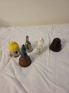 lot 91 image: Lot of 5 Unique Novelty Collectible Bells with Bird Themes