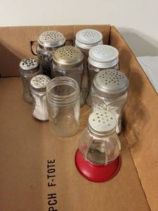 lot 205 image: Vintage Glass Shaker Collection - Java Coffee Mills & More