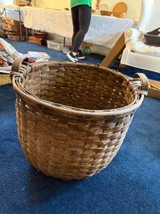 lot 77 image: Large Vintage Woven Basket with Handles