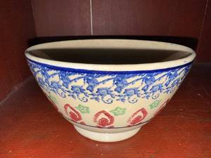 lot 151 image: Vintage Ceramic Stick Spatter Floral Pattern Bowl