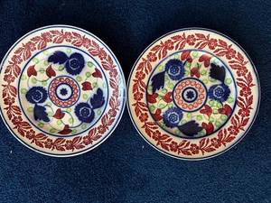 lot 165 image: Pair of Antique Spatterware Floral Decorative Plates with Red Blue Green Pattern