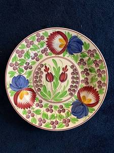 lot 167 image: Villeroy & Boch Antique Villeroy and Boch Stick Spatter Plates