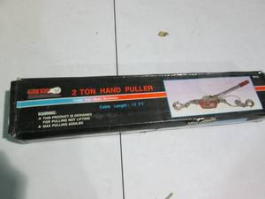 lot 8 image: Grip 2-ton come-a-long hand puller ...