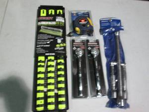 lot 16 image: 14in SAE folding LUG wrench, 3pc so...