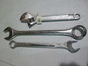 lot 44 image: Large SAE combination wrenches (1-1...