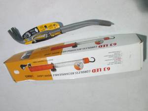 lot 55 image: 63LED Cordless rechargeable work li...