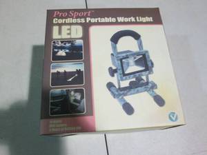 lot 63 image: Pro Sport 800 lumen Cordless portab...