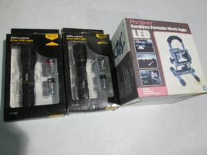 lot 72 image: Pro Sport 800 lumen Cordless portab...