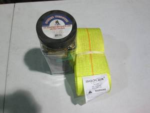 lot 78 image: 4in x 30ft heavy duty tow strap wit...
