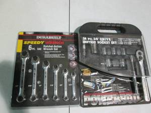 lot 81 image: Powerbuilt 14pc 38in metric socket set with Durabiilt 6pc SAE speedy ratchet action wrench set