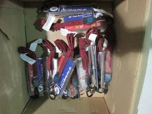 lot 85 image: 30in flat bungee cords and 1pc 15in...