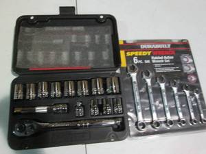 lot 89 image: 15pc Powerbuilt 12in metric socket...