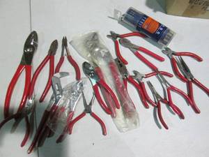 lot 124 image: 23pc Magnetic guide drilldriver se...