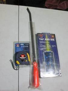 lot 125 image: 40pc heavy duty tap and die set wit...