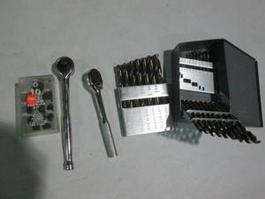 lot 130 image: Drill index, ratchets and 10pc impa...