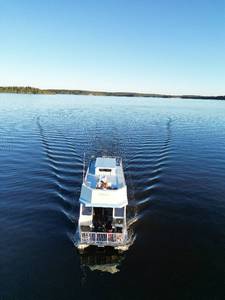 44' Houseboat (6-8 Guests) May 8th-11th, 2026