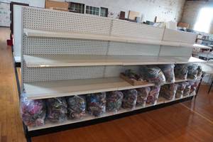 lot 18 image: 24 Linear Feet of Retail Gondola Shelving