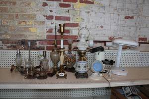 lot 32 image: Large Assortment of Lamps and Lighting - Oil Lamps