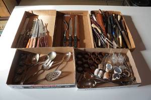 lot 82 image: Assorted Cutlery and Serving Ware