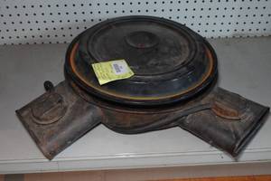 lot 260 image: 1978 GM High Performance Dual Air Snorkel Air Cleaner Assembly