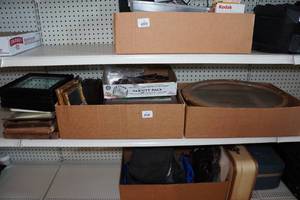 lot 80 image: Assorted Picture Frames and Mirrors - Oval Curved Glass Frame