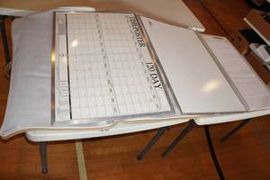 lot 95 image: Presentation Whiteboard with Easel and Post-It Easel Pad
