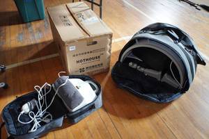 lot 91 image: Hothouse Super Radiant Dome - Portable Therapeutic Sauna with Accessories