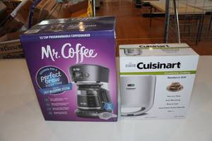 lot 105 image: Cuisinart Sandwich Grill, Mr Coffee 12 Cup Coffeemaker