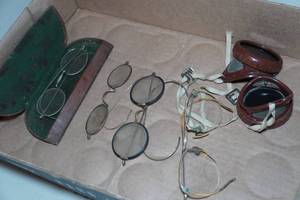 lot 173 image: Antique Glasses and Goggles