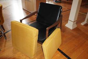 lot 236 image: MCM Wood Frame Chair with Interchangeable Cushions