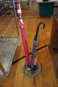 lot 231 image: Vintage Umbrella Stand with Umbrellas