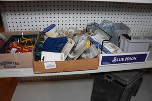 lot 263 image: Assorted Hardware - Hooks, Fittings